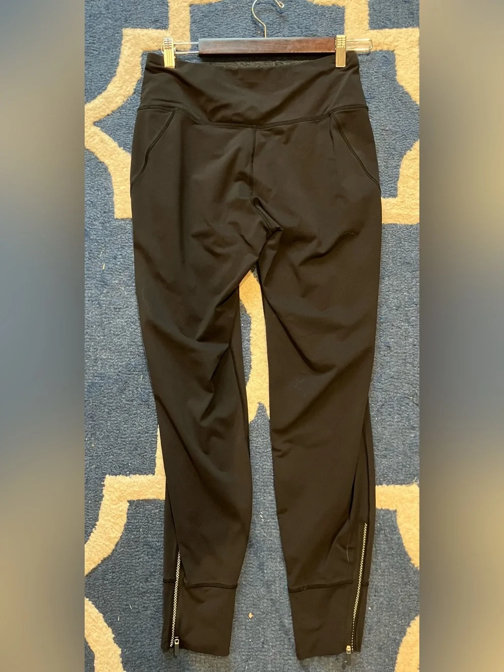 lululemon athletica classic black